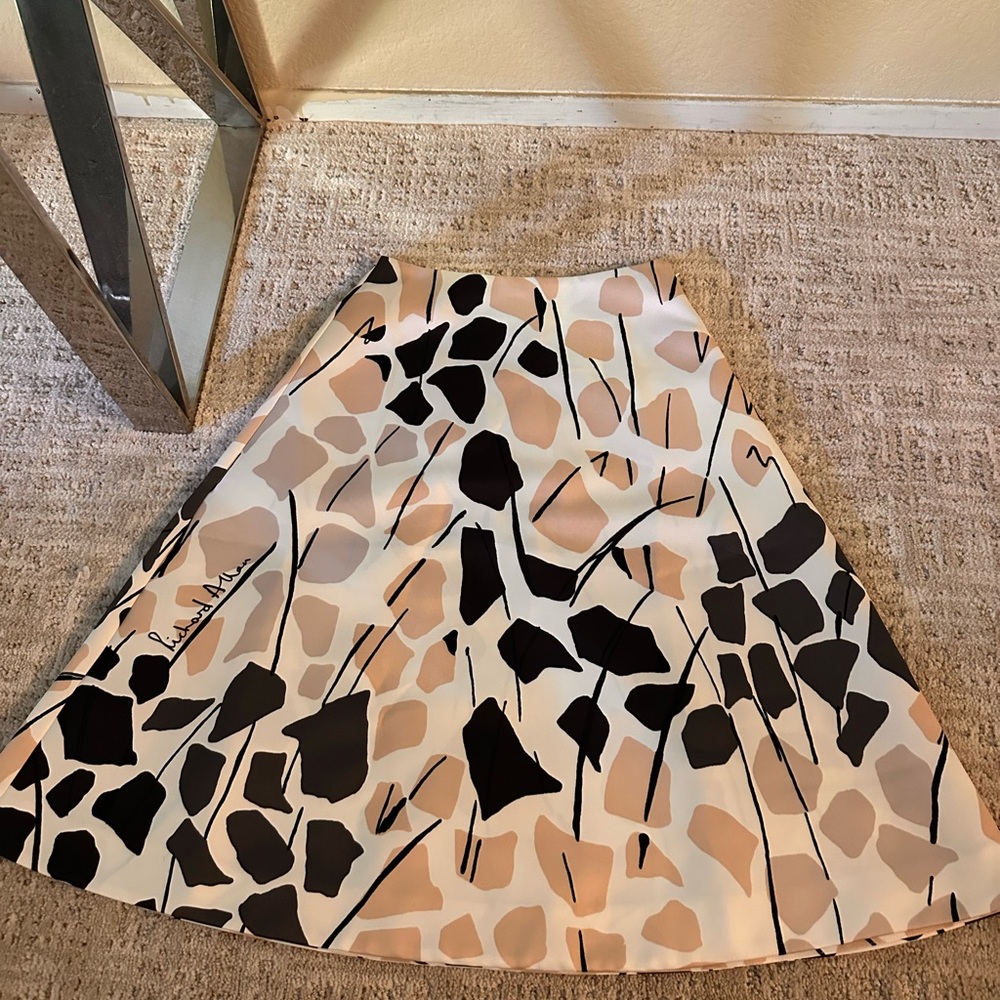 Skirt new
